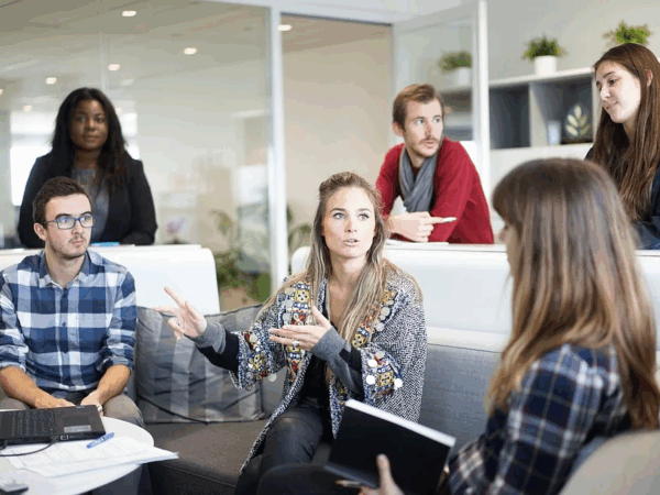 From Idea to Impact: Milestones That Win Backers